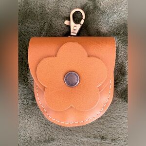 Portland Leather Goods Petunia pouch in Mango (?)
